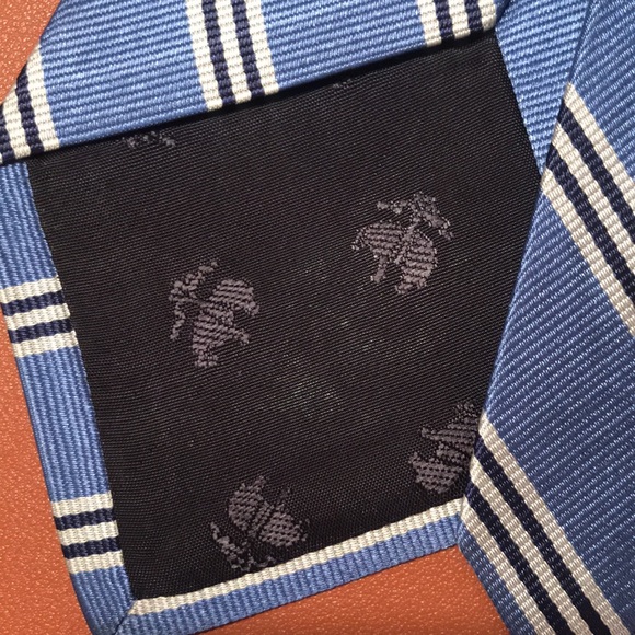 Brooks brothers silk tie - Picture 4 of 9
